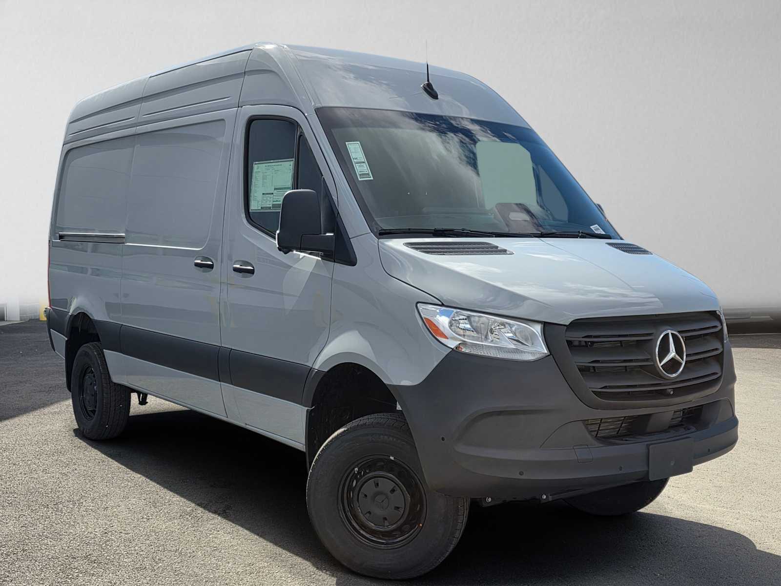 2025 Mercedes-Benz Sprinter Cargo Van