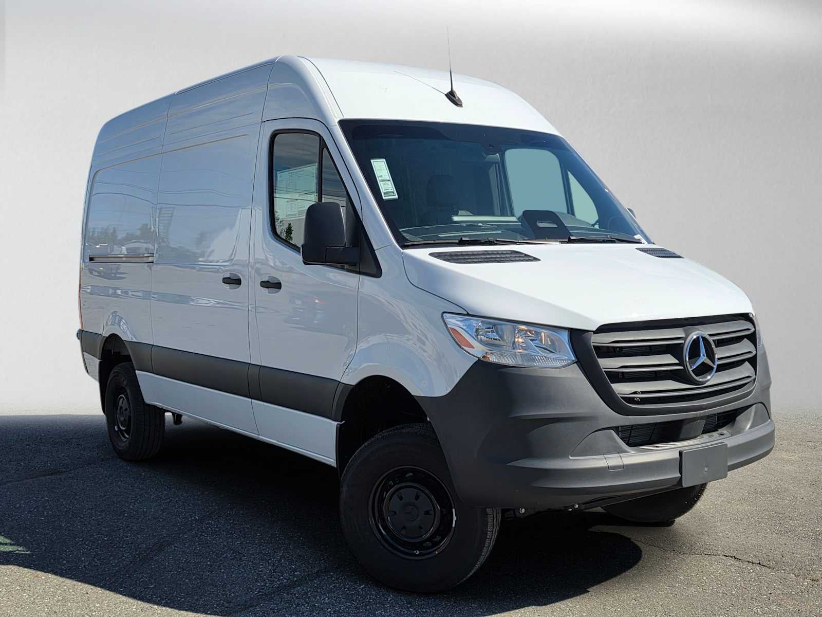 2025 Mercedes-Benz Sprinter Cargo Van