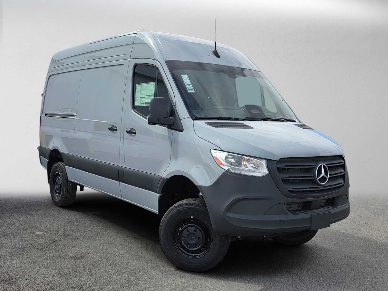 2025 Mercedes-Benz Sprinter Cargo Van