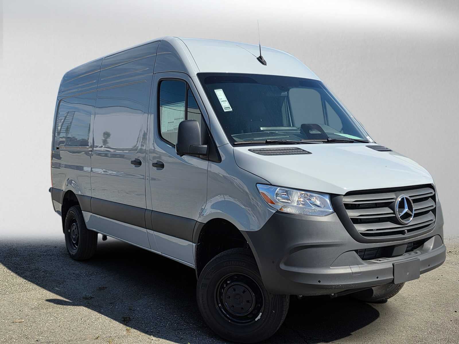 2025 Mercedes-Benz Sprinter Cargo Van