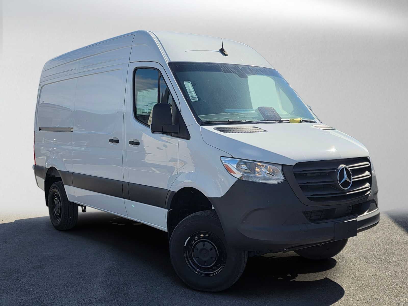 2025 Mercedes-Benz Sprinter Cargo Van